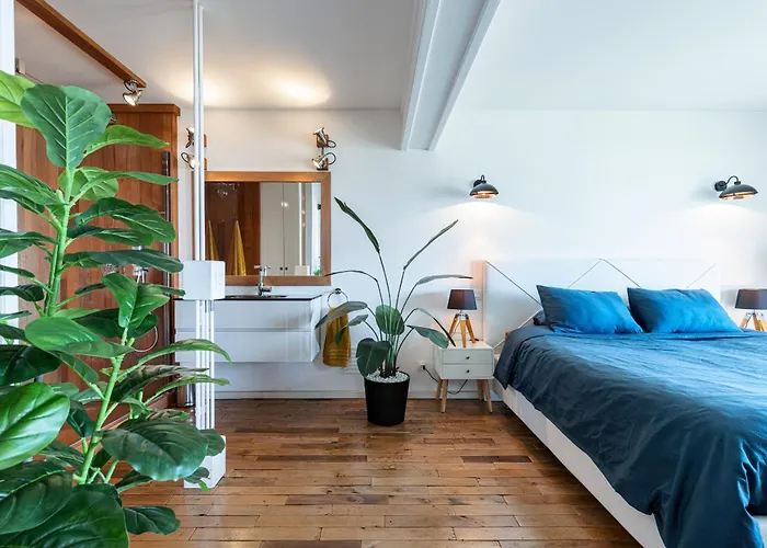 Loft Style 1 Bdr - Panoramic View Swimming Pool & Garage