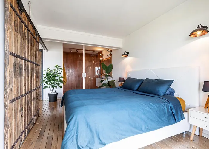 Loft Style 1 Bdr - Panoramic View Swimming Pool & Garage 昂蒂布