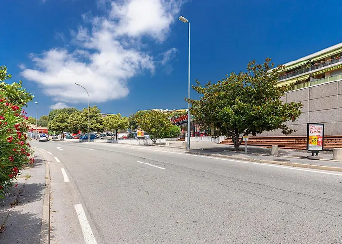 Loft Style 1 Bdr - Panoramic View Swimming Pool & Garage