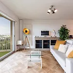 Апартаменты Loft Style 1 Bdr - Panoramic View Swimming Pool & Garage Антиб