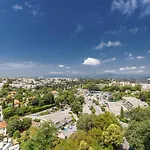 Апартаменты Loft Style 1 Bdr - Panoramic View Swimming Pool & Garage
