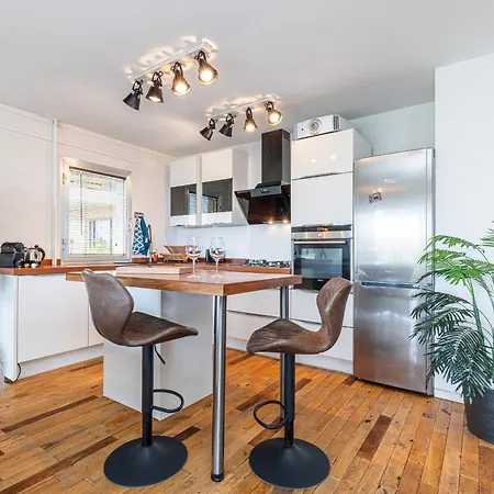 Loft Style 1 Bdr - Panoramic View Swimming Pool & Garage *