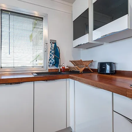 Loft Style 1 Bdr - Panoramic View Swimming Pool & Garage * 昂蒂布
