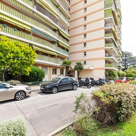 Loft Style 1 Bdr - Panoramic View Swimming Pool & Garage * 昂蒂布