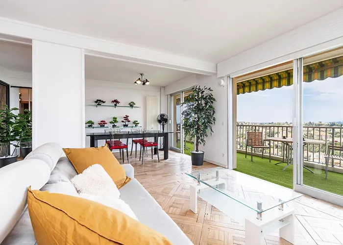 Loft Style 1 Bdr - Panoramic View Swimming Pool & Garage Antibes