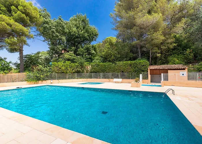 Loft Style 1 Bdr - Panoramic View Swimming Pool & Garage